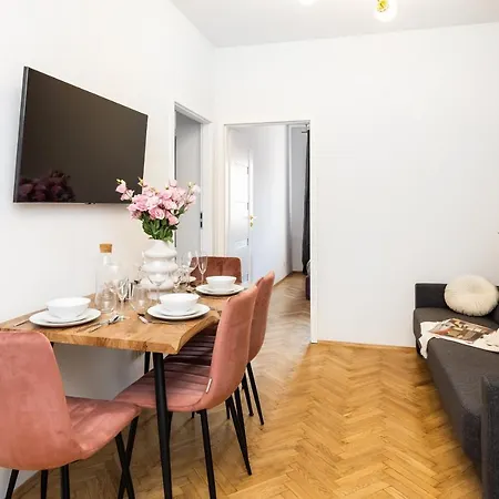 Gallery 7 - 7 * Krakow